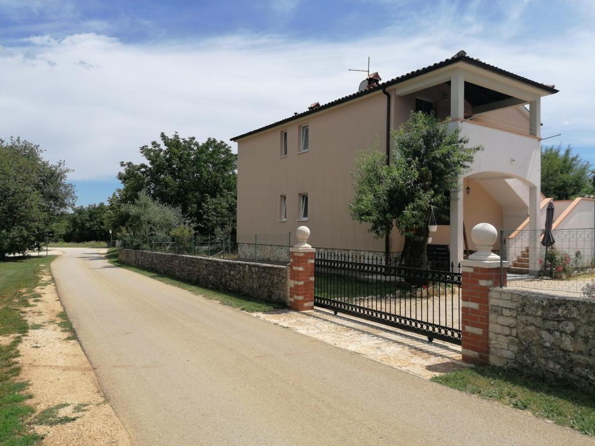 House Mario Near Rovinj Apartamento Kanfanar Exterior foto